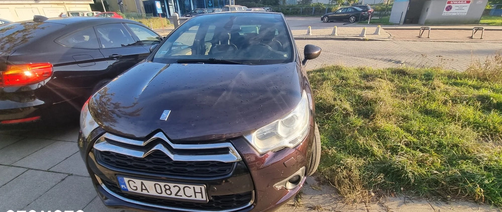 Citroen DS4 cena 38500 przebieg: 148000, rok produkcji 2014 z Gdynia małe 106